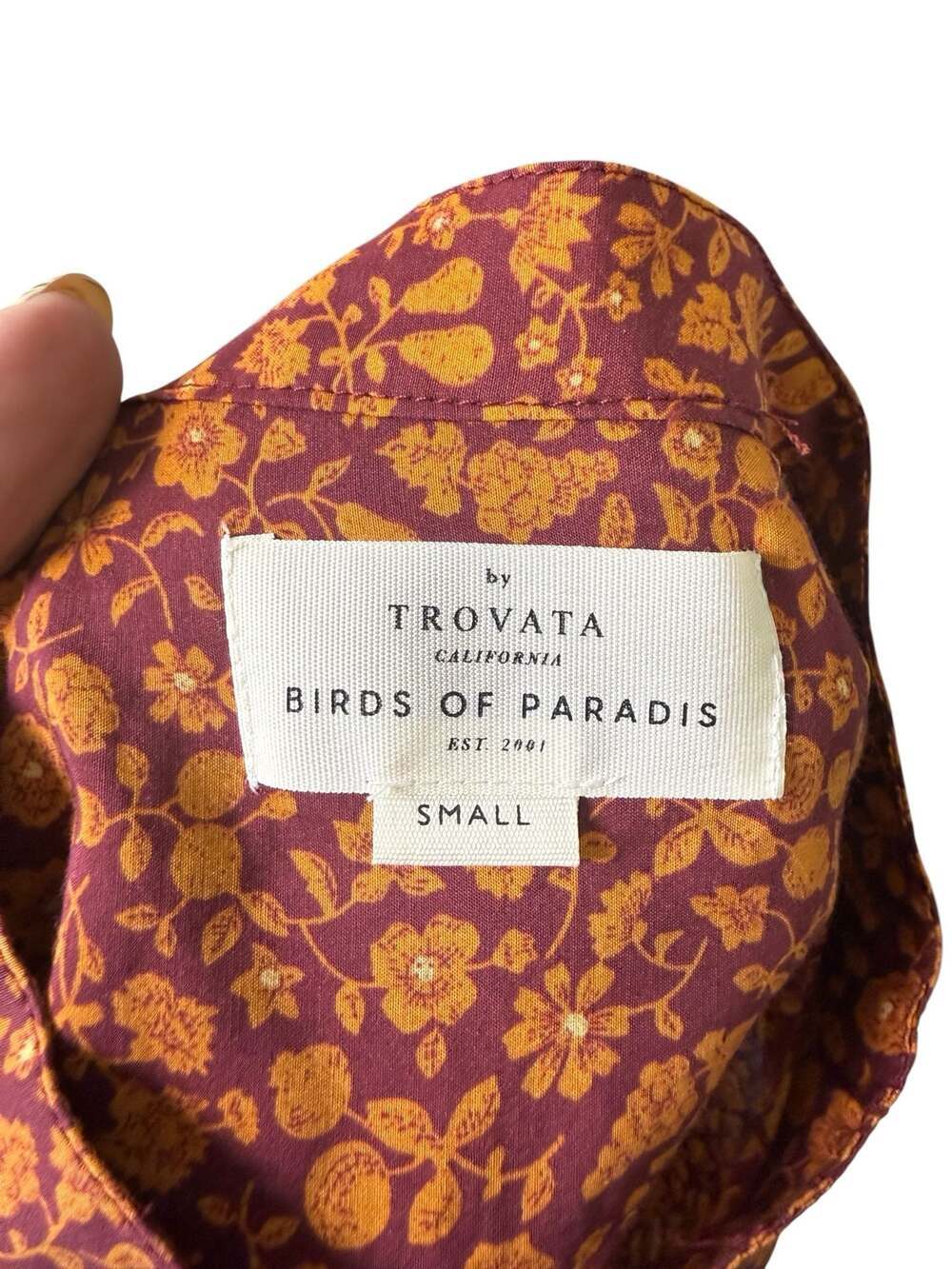 Birds of Paradis by Trovata Floral Button Down Shirt Size Small - Picture 9 of 11